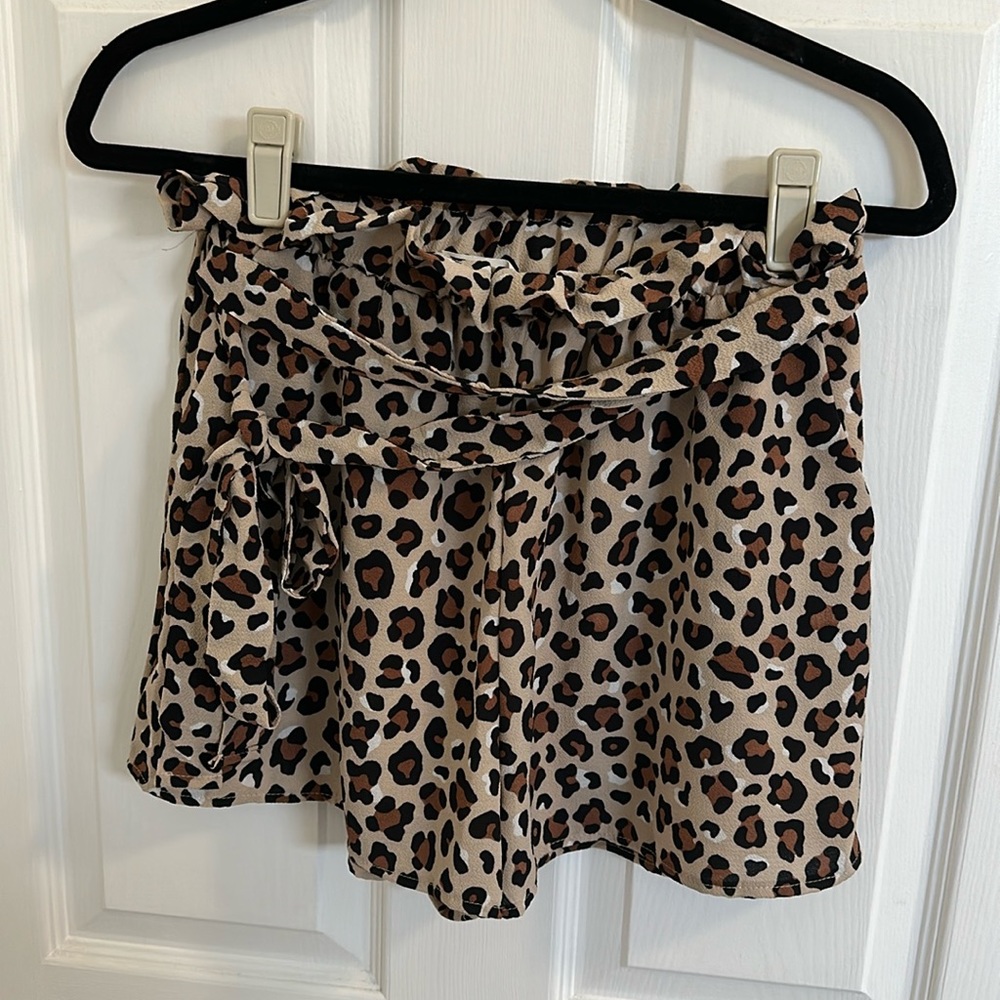 Altard state cheetah shorts